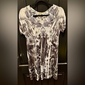 ONE WORLD Monochrome Floral Short Sleeve Tee